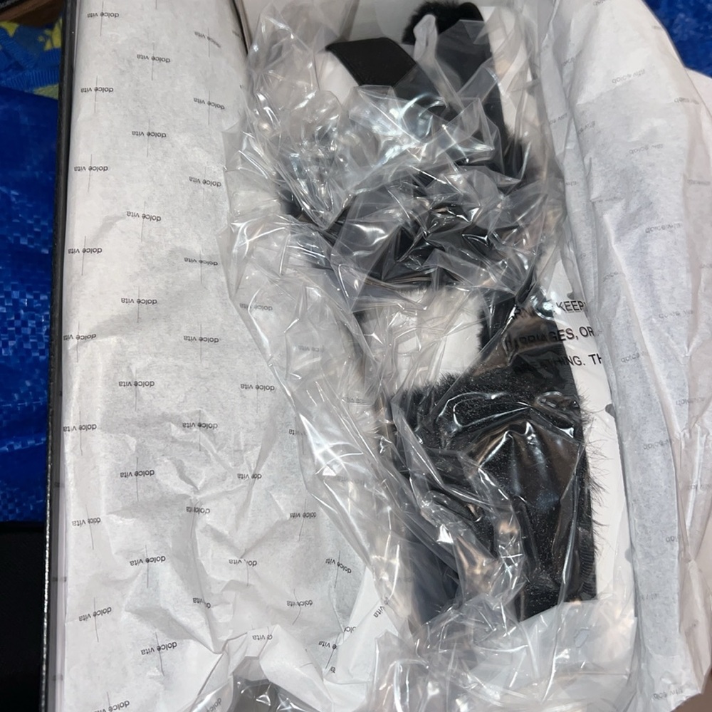 New Dolce Vita Pattel Treaded Slippers Black size 10 new in box - Picture 11 of 11